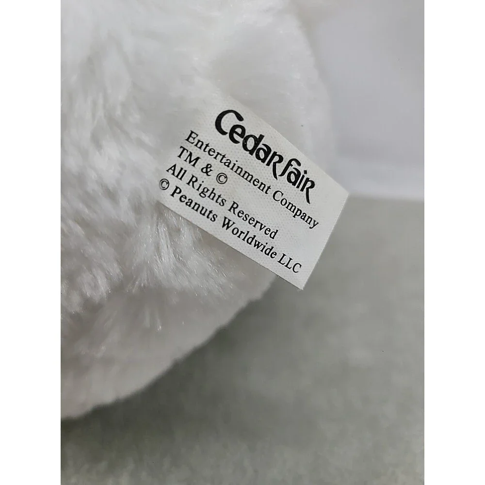 Cedar Fair Peanuts Gang Snoopy Plush 14